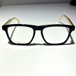 Brand new Gucci Eyeglasses. GG0561ON 001 Size 54-17-145.